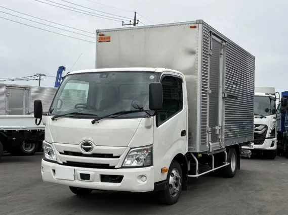 Hino Dutro 2024 — фото 1, купить с доставкой в Москву