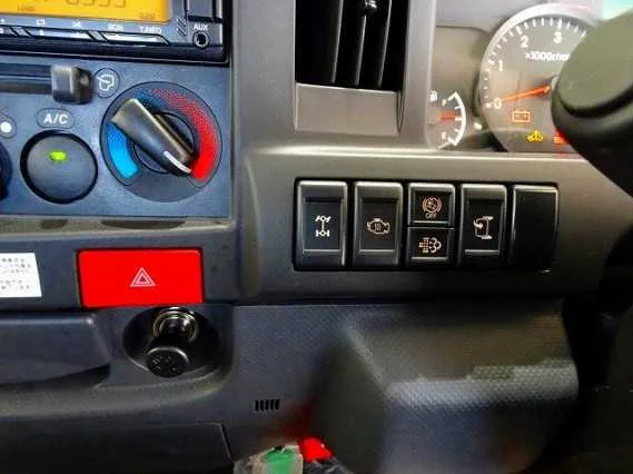 Isuzu Elf Truck 2026 — миниатюра 4