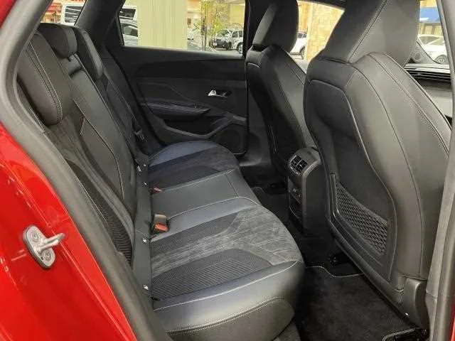 Peugeot 308 2024 — миниатюра 5