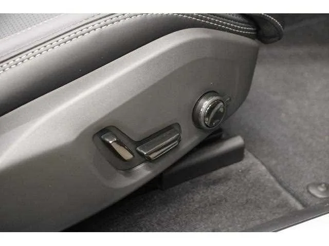 Volvo XC60 2024 — миниатюра 4