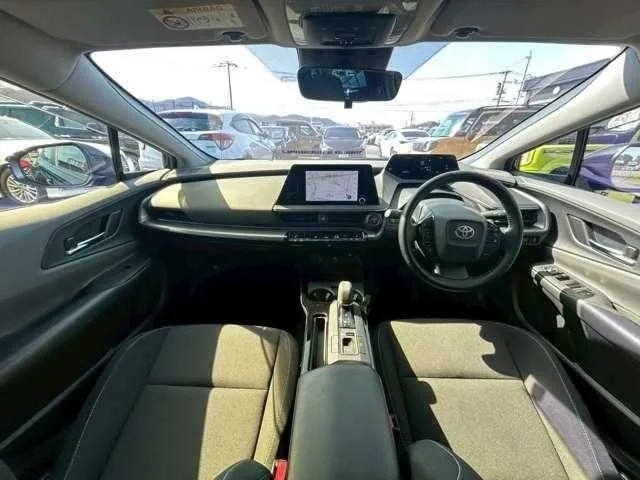 Toyota Prius 2023 — миниатюра 3