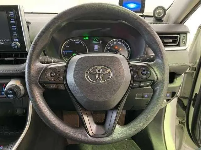 Toyota RAV4 2022 — миниатюра 2