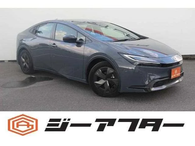 Toyota Prius 2023 — фото 1, купить с доставкой в Москву