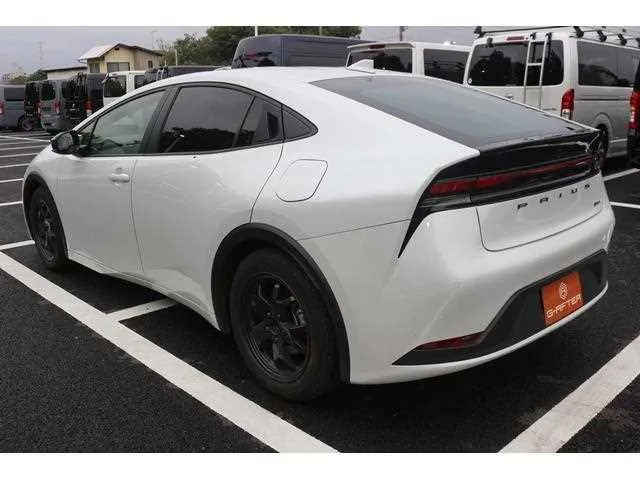 Toyota Prius 2024 — миниатюра 2