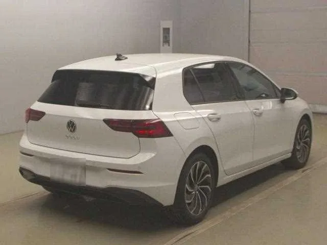 Volkswagen Golf 2023 — миниатюра 2