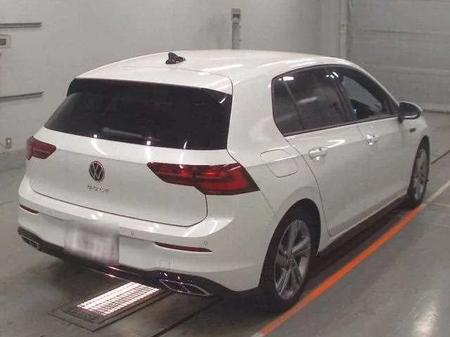 Volkswagen Golf 2023 — миниатюра 2