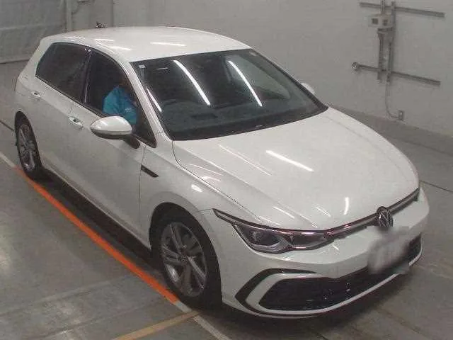 Volkswagen Golf 2023 — фото 1, купить с доставкой в Москву