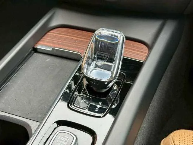 Volvo V60 2025 — миниатюра 5