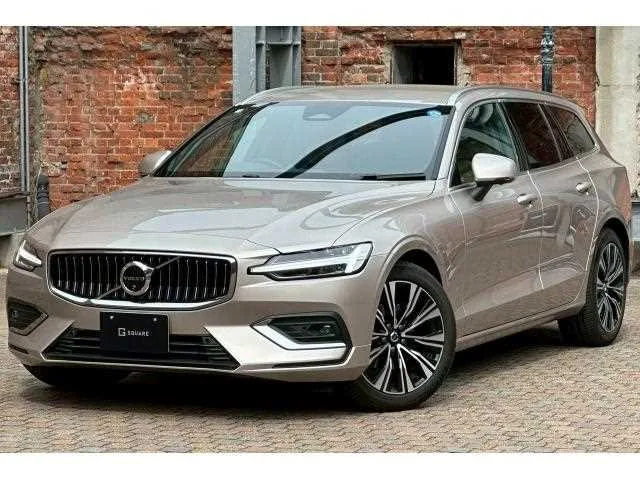 Volvo V60 2025 — фото 1, купить с доставкой в Москву