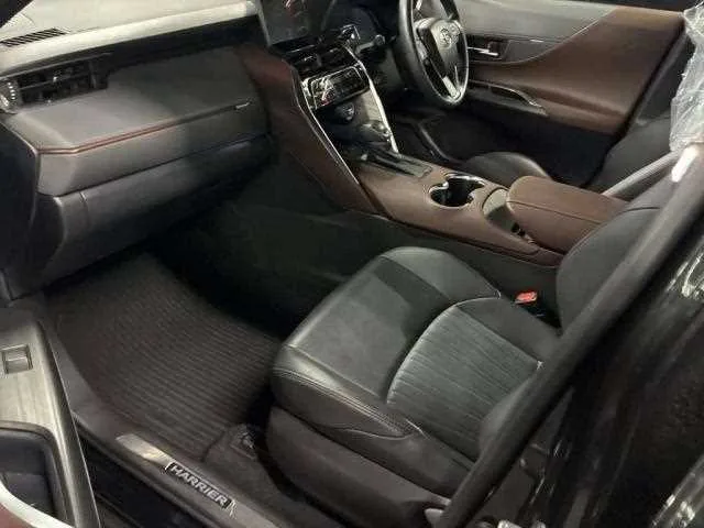Toyota Harrier Hybrid 2023 — миниатюра 3