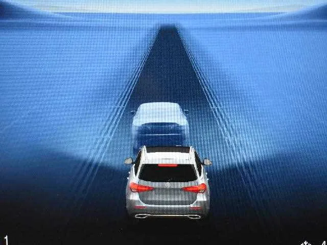 Mercedes-Benz C-Class 2022 — миниатюра 3