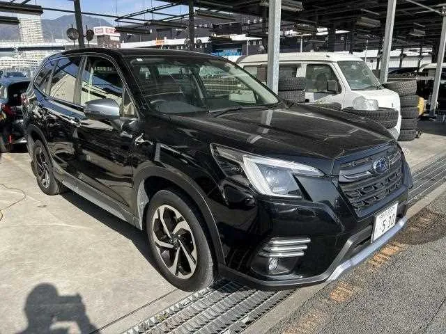 Subaru Forester 2023 — фото 1, купить с доставкой в Москву