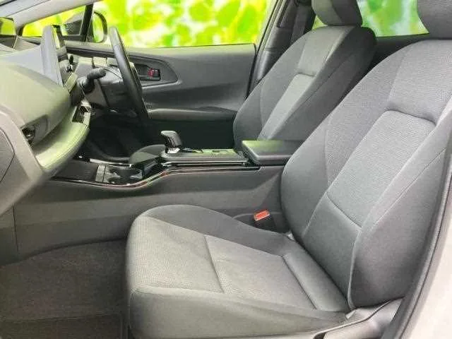 Toyota Prius X 2023 — миниатюра 3
