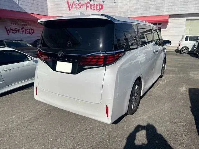 Toyota Alphard G 2025 — миниатюра 3