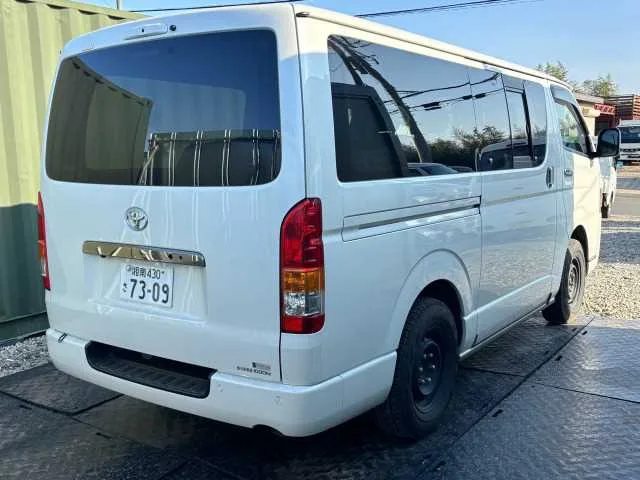 Toyota Hiace Van 2023 — миниатюра 5