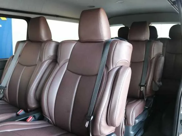 Toyota Hiace Wagon 2022 — миниатюра 4