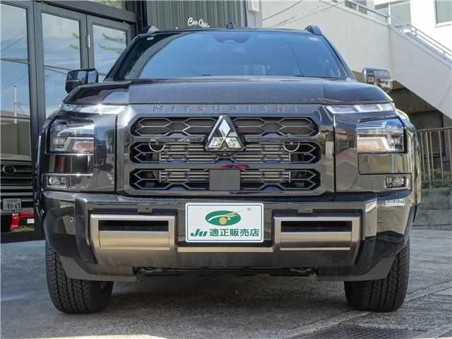 Mitsubishi Triton GSR 2025 — миниатюра 3