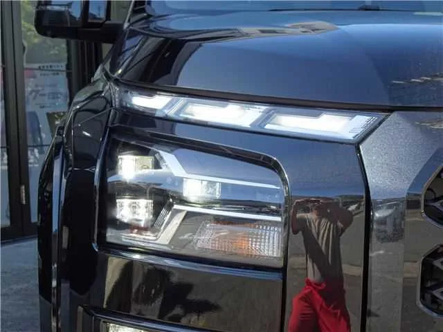 Mitsubishi Triton GSR 2025 — миниатюра 4