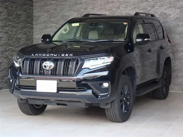 Toyota Land Cruiser Prado TX-L Matte Black Edition 2023 — фото 1, купить с доставкой в Москву
