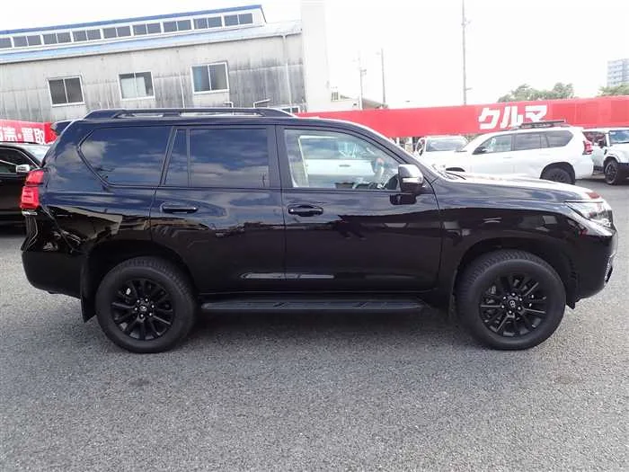 Toyota Land Cruiser Prado TX-L Matte Black Edition 2023 — миниатюра 3