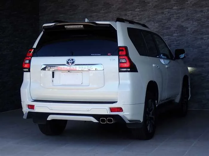 Toyota Land Cruiser Prado TX-L 2023 — миниатюра 5