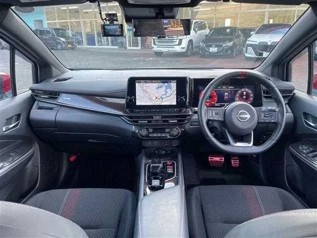 Nissan Note 2022 — миниатюра 2