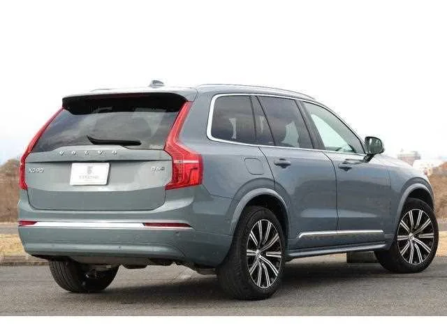 Volvo XC90 2023 — миниатюра 3