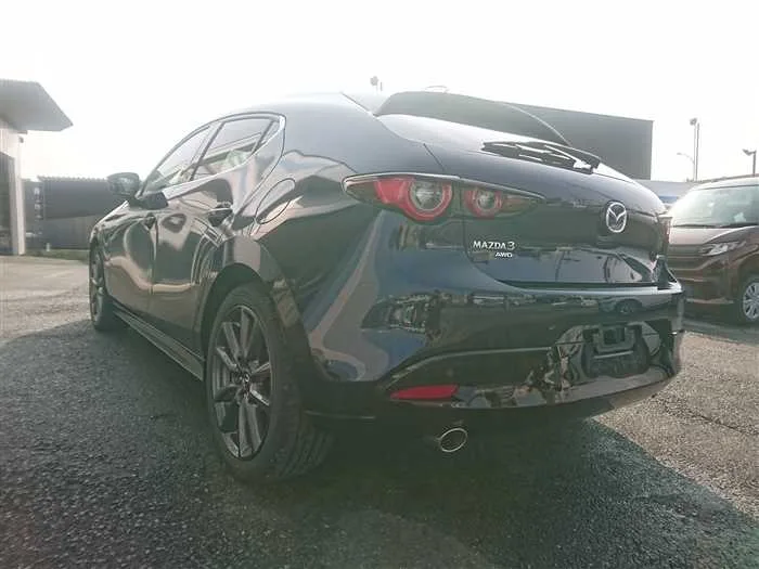 Mazda Mazda3 2024 — миниатюра 2