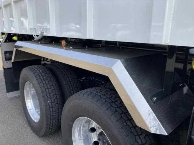 Mitsubishi Fuso Super Great 2023 — миниатюра 3