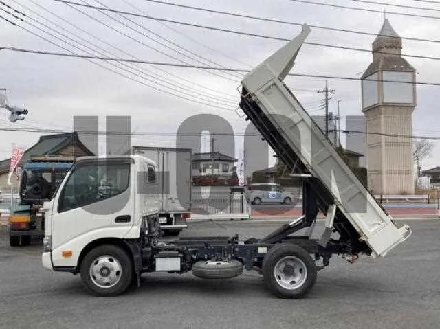 Toyota Dyna Truck 2023 — миниатюра 5