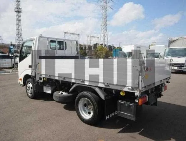 Hino Dutro 2022 — миниатюра 5