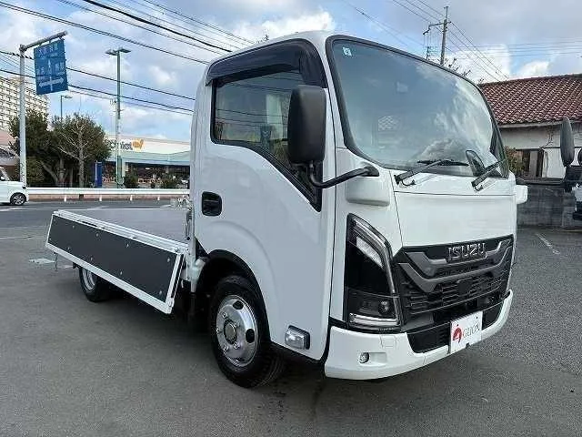 Isuzu Elf Truck 2023 — миниатюра 4