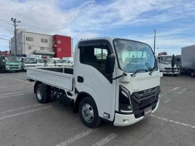 Isuzu Elf Truck 2024 — миниатюра 2