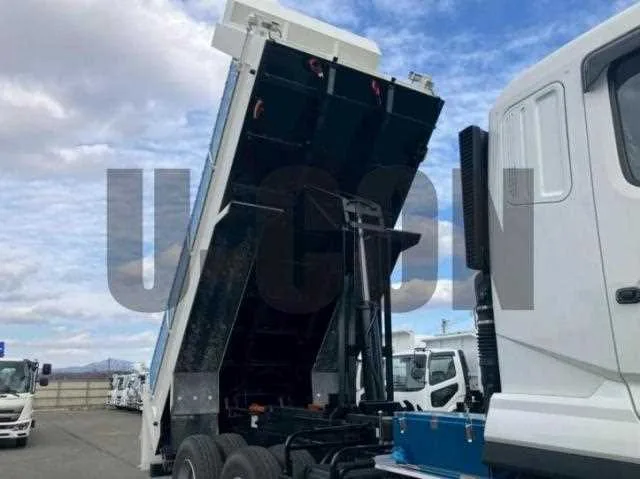 Mitsubishi Fuso Super Great 2025 — миниатюра 4