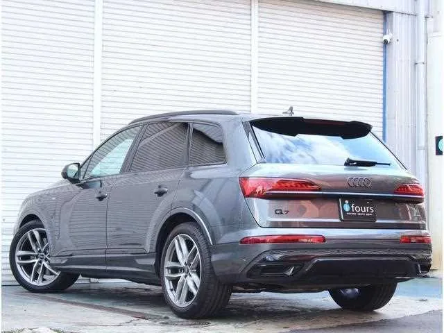 Audi Q7 2022 — миниатюра 2