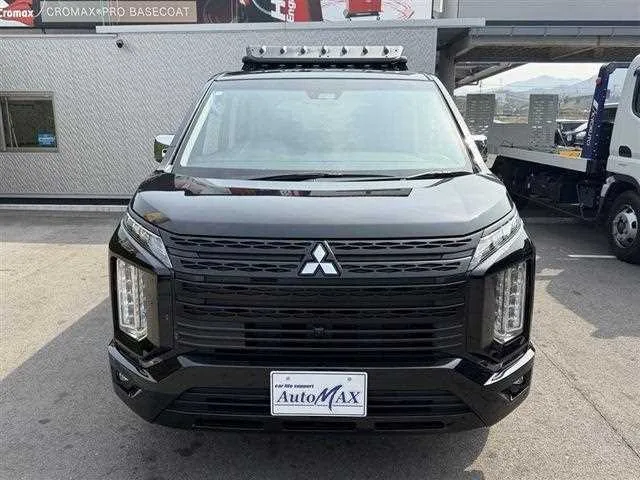 Mitsubishi Delica D:5 2024 — миниатюра 3