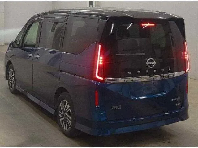 Nissan Serena 2023 — миниатюра 2
