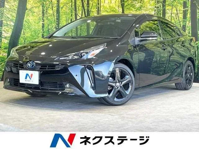 Toyota Prius 2022 — фото 1, купить с доставкой в Москву