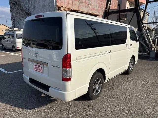 Toyota Hiace Van 2023 — миниатюра 5