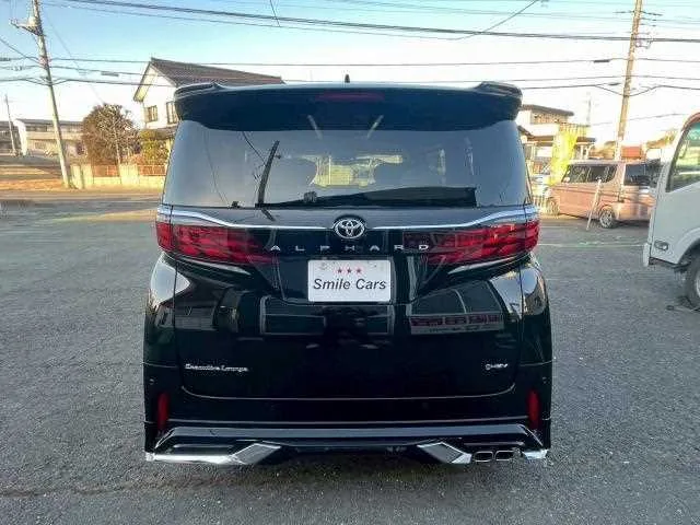 Toyota Alphard Hybrid Executive Lounge 2024 — миниатюра 2