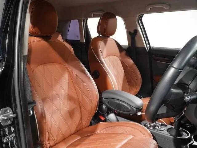 BMW MINI 2024 — миниатюра 5