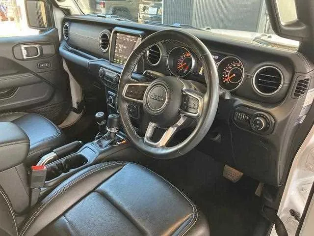 Jeep Wrangler 2023 — миниатюра 4