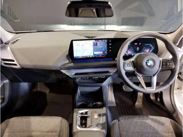 BMW 1 Series 2025 — миниатюра 3