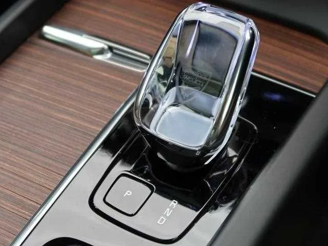 Volvo V60 2025 — миниатюра 3