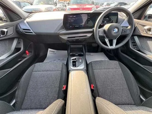 BMW 1 Series 2025 — миниатюра 3