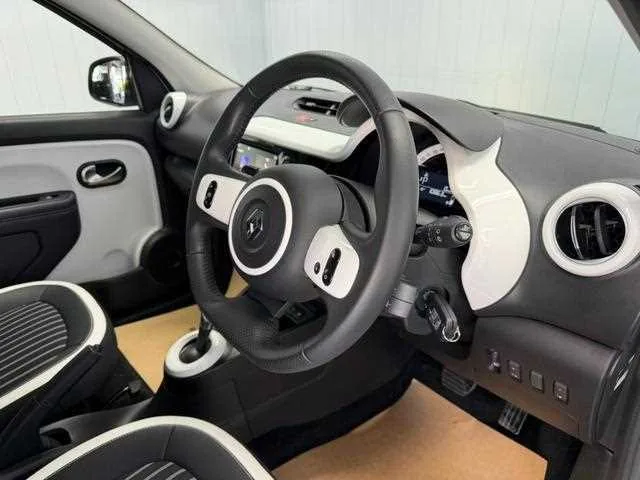 Renault Twingo 2023 — миниатюра 2