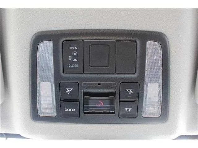 Toyota Noah 2022 — миниатюра 3