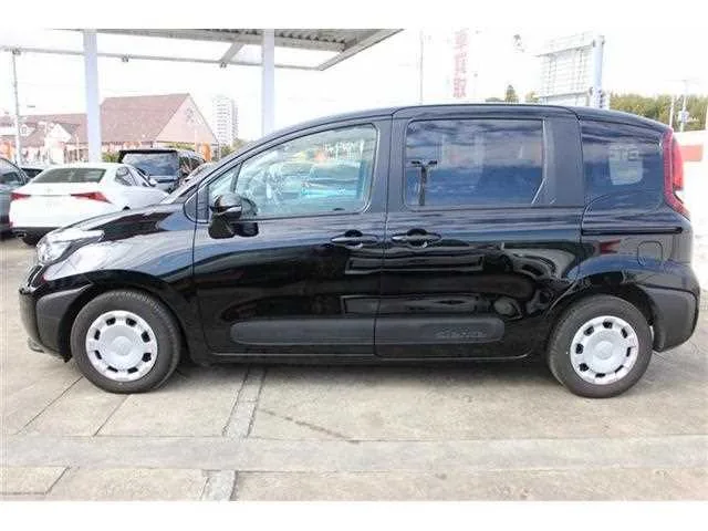 Toyota Sienta 2023 — миниатюра 4