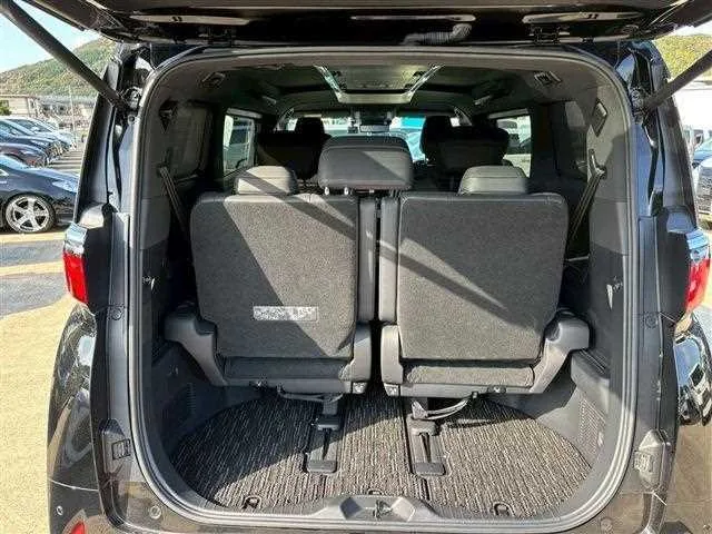 Toyota Alphard Hybrid 2024 — миниатюра 3