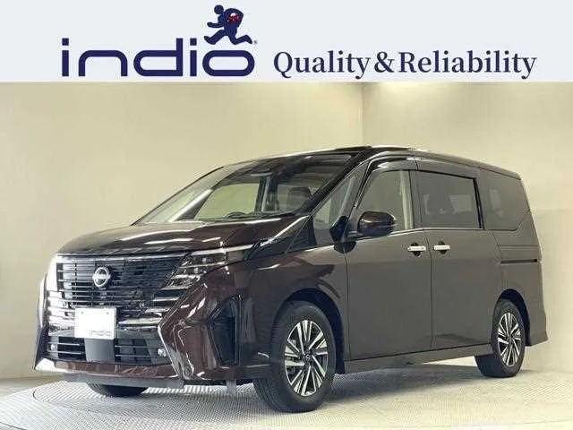 Nissan Serena 2023 — фото 1, купить с доставкой в Москву